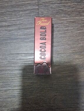 Too Faced Cocoa Bold Em-Power Cream Lipstick Chocolate Lava